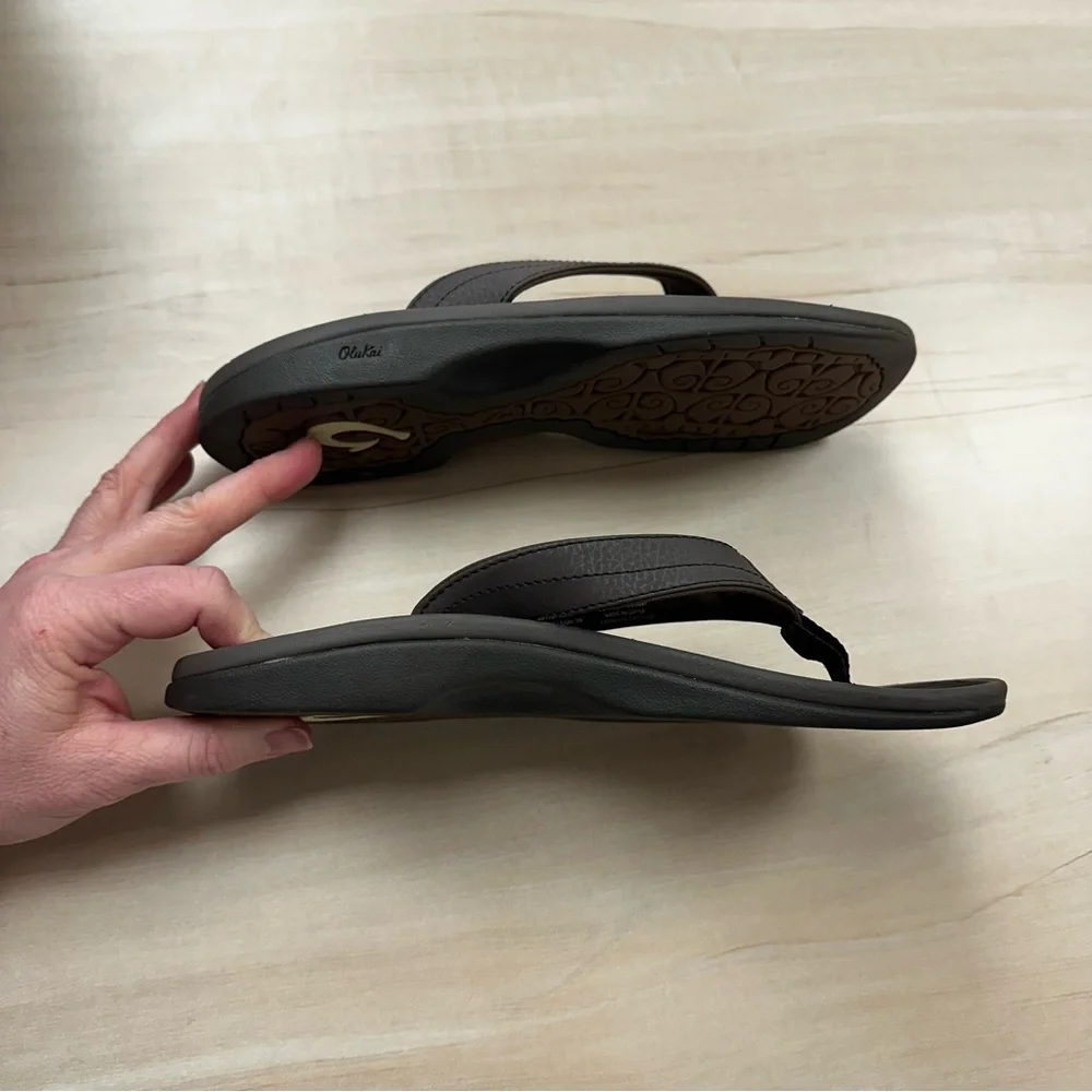 OluKai Brown Ohana Flip Flops - Picture 8 of 8